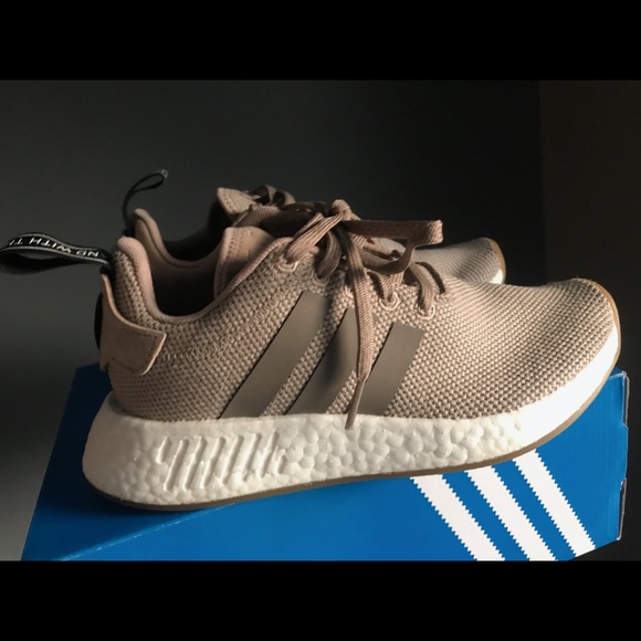 Adidas NMD R2 - Picture 3 of 8
